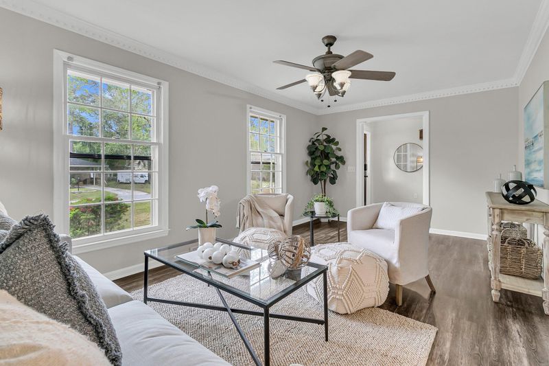 811 E Estates Blvd, Charleston, SC 29414