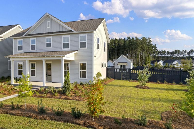 715 Blueway Ave, Summerville, SC 29486