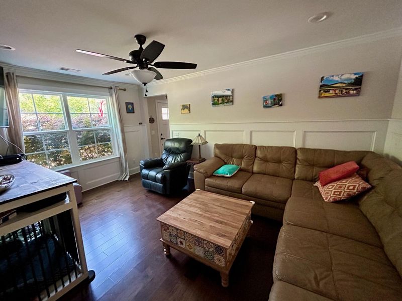 1414 N Sherwood Dr, Charleston, SC 29407