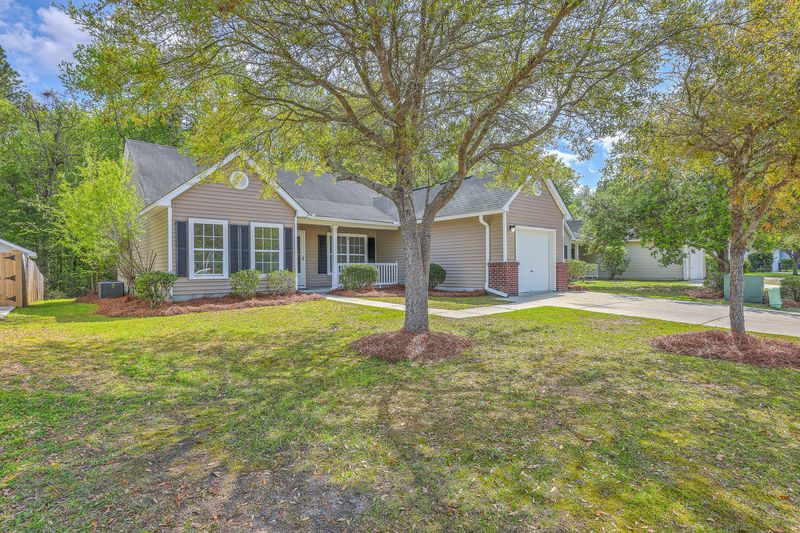 5033 Thornton Dr, Summerville, SC 29485