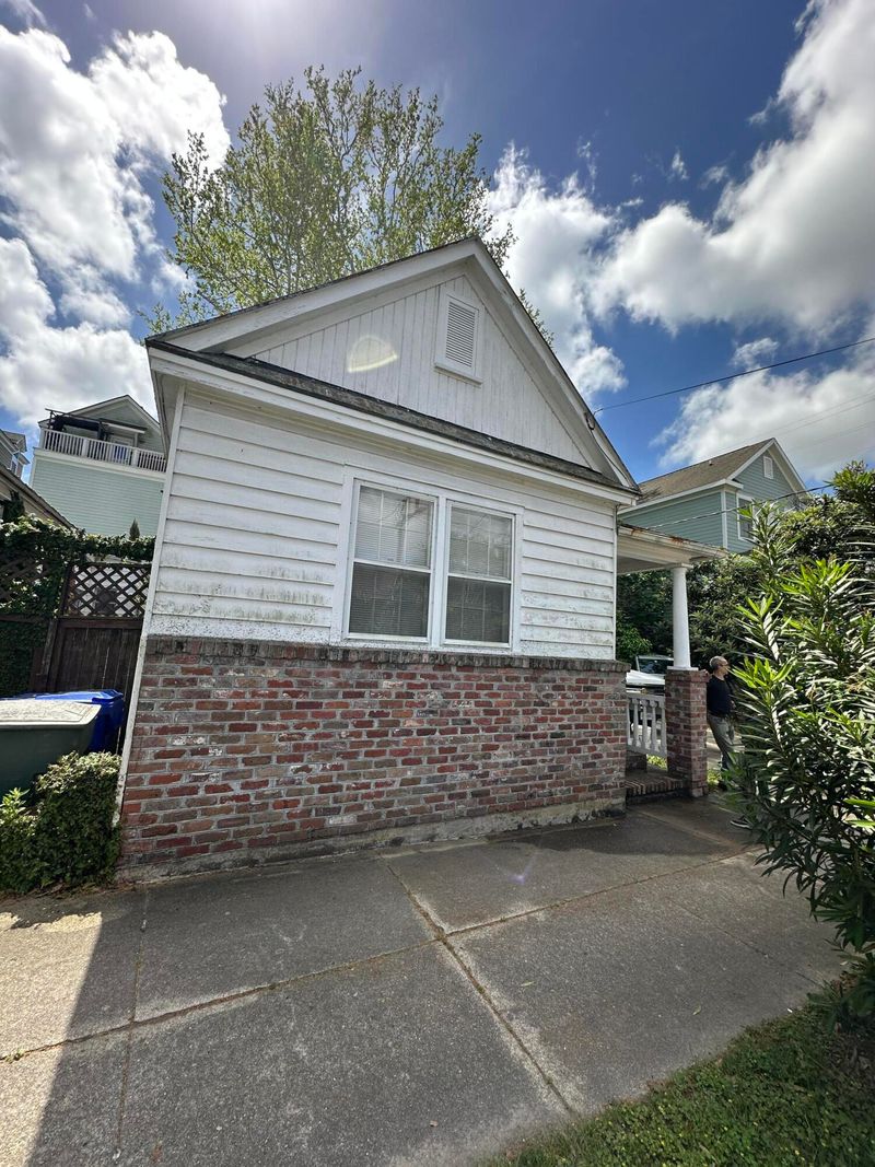227 Fishburne St, Charleston, SC 29403