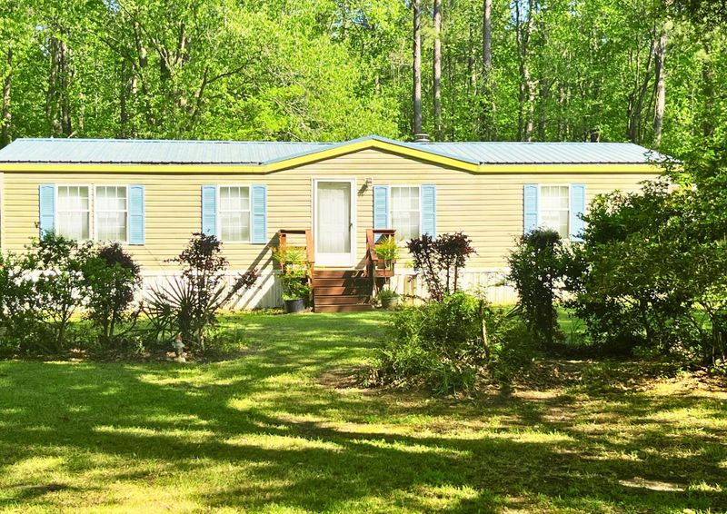 211 Osprey Dr, Moncks Corner, SC 29461