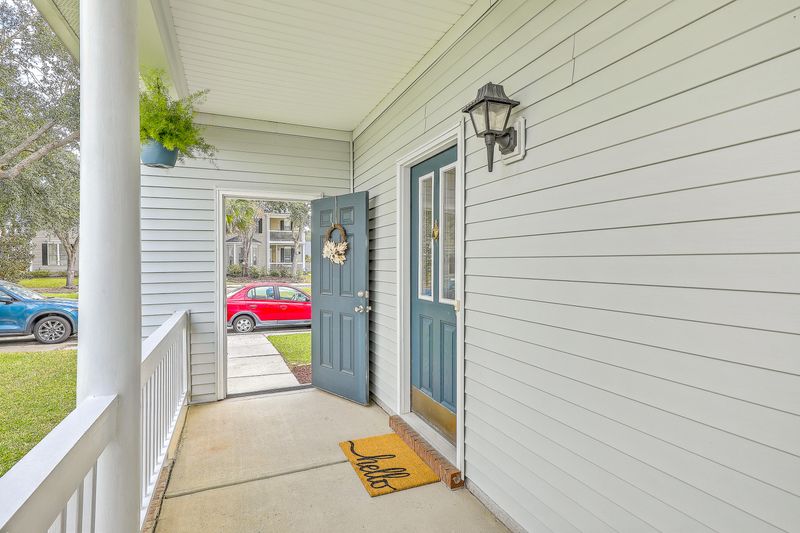 83 Creekside Dr, Summerville, SC 29485