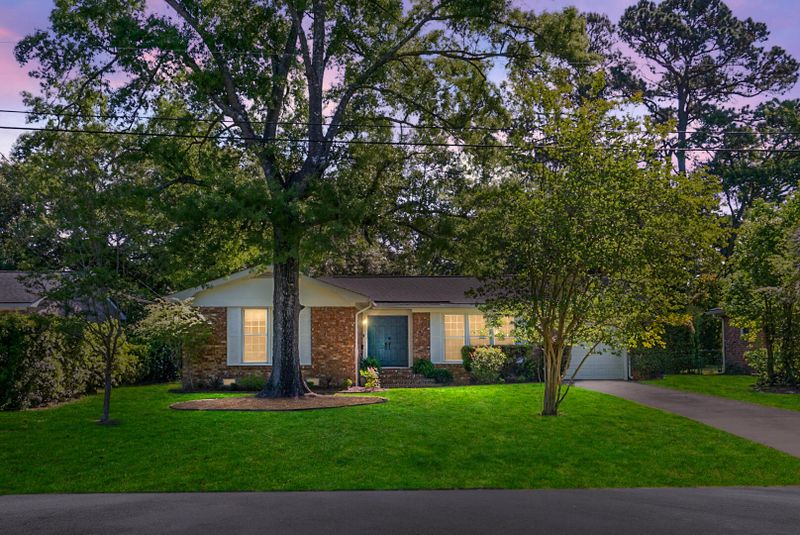 32 Heathwood Dr, Charleston, SC 29407
