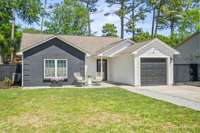 1366 W Point Dr, Mount Pleasant, SC 29466