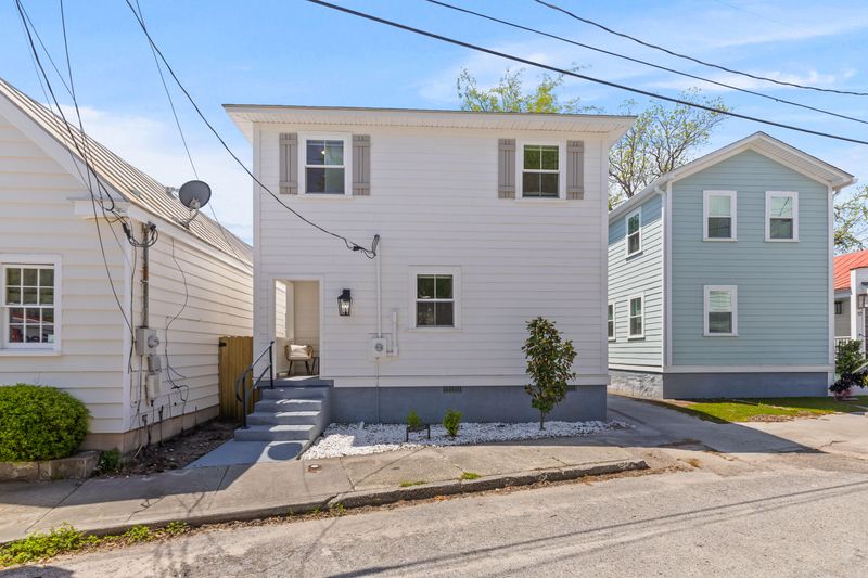 13 H St, Charleston, SC 29403