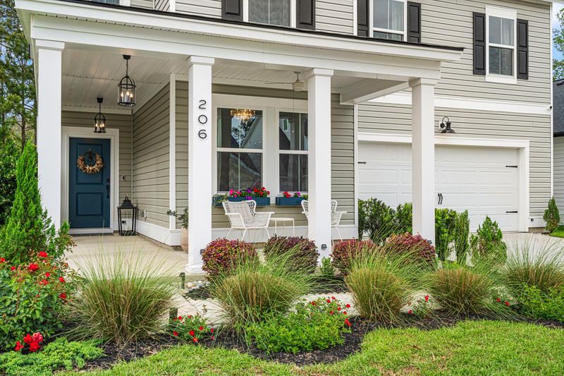 206 Red Bluff St, Summerville, SC 29483