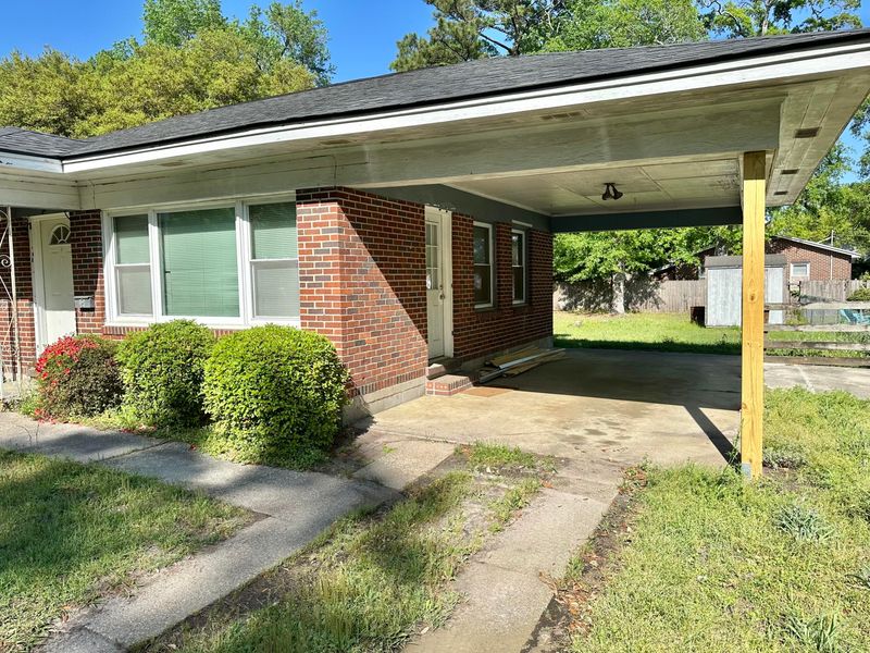 5458 Crown Ave, North Charleston, SC 29406