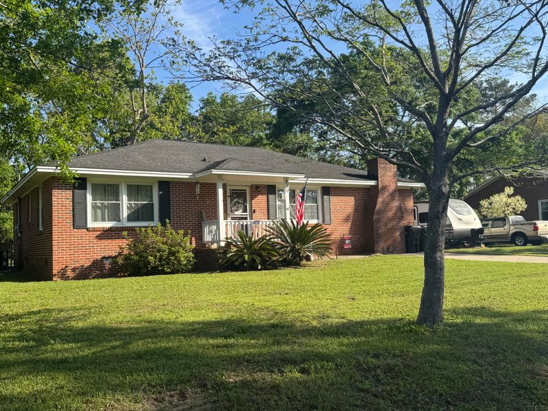 210 Ellen St, Goose Creek, SC 29445