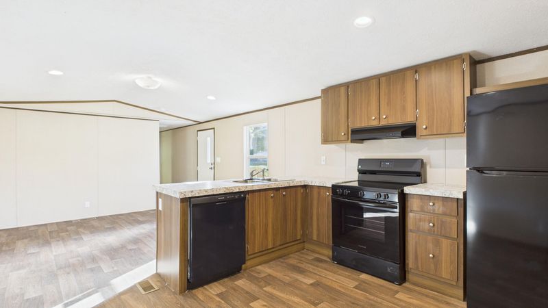 1086 Arrowhead Rd, Saint Stephen, SC 29479