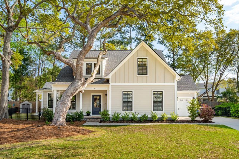 1543 Gemstone Dr, Mount Pleasant, SC 29464