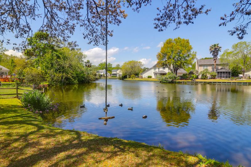 1006 Wayfarer Ln, Charleston, SC 29412