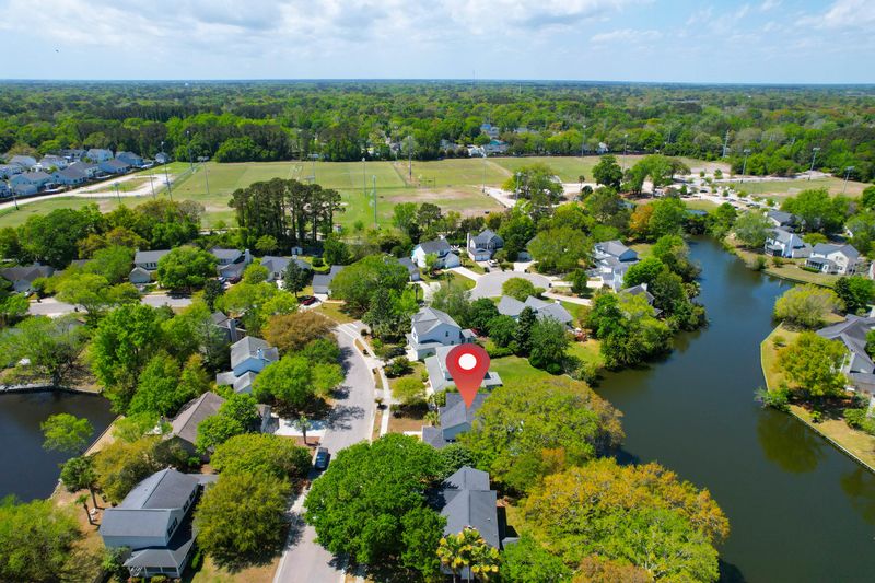 1006 Wayfarer Ln, Charleston, SC 29412