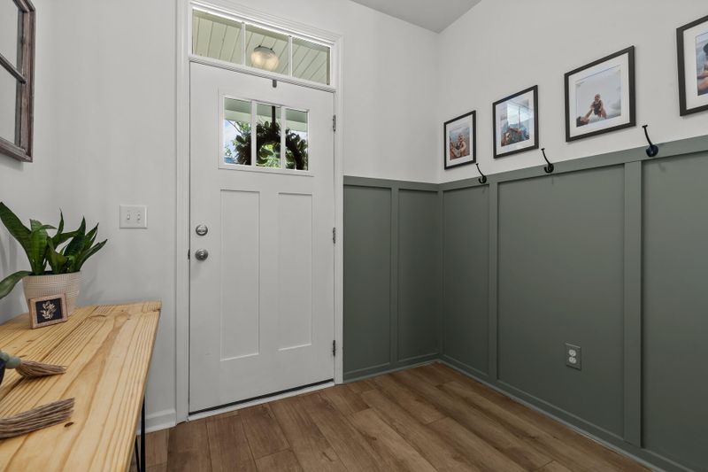 484 Trotters Ln, Moncks Corner, SC 29461
