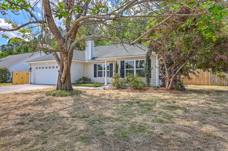 1932 Staffwood Rd, Johns Island, SC 29455