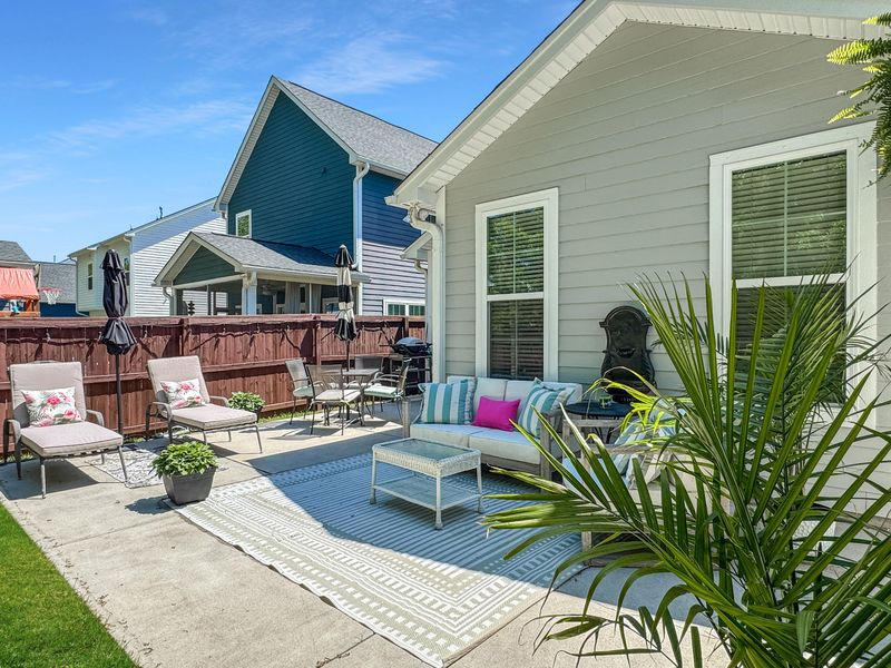 1673 Emmets Rd, Johns Island, SC 29455