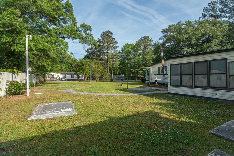 703 E Cain St, Summerville, SC 29485