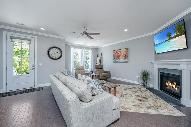 2302 Hamlin Sound Cir, Mount Pleasant, SC 29466