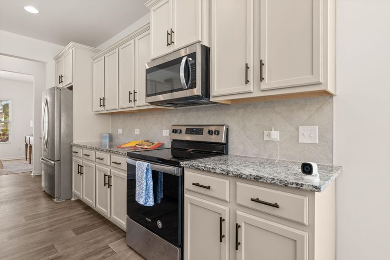 433 Thoroughbred Dr, Moncks Corner, SC 29461