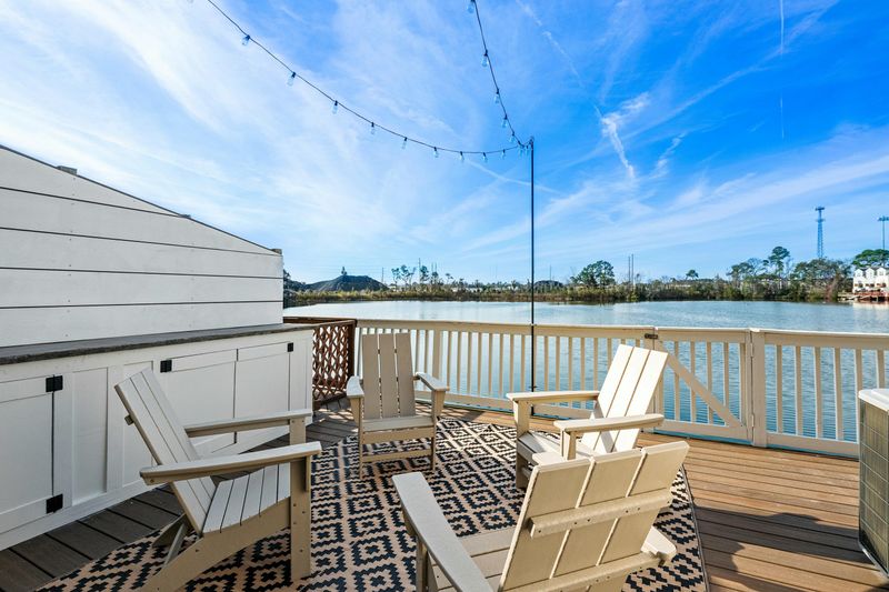 4953 Lake Palmetto, North Charleston, SC 29418