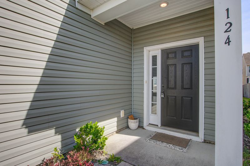 124 Sumac Dr, Goose Creek, SC 29445