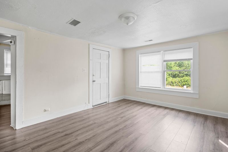 1921 Quitman St, North Charleston, SC 29405