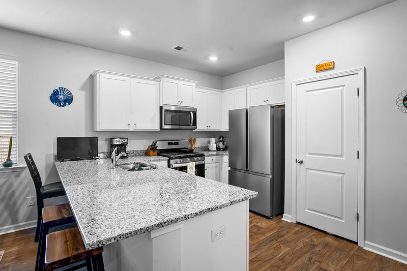 303 Feldspar Ln, Ladson, SC 29456