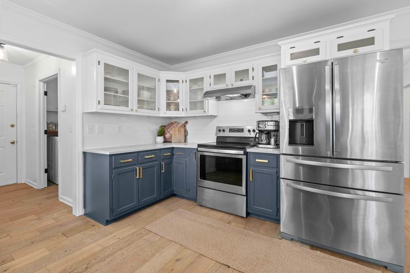 99 Shadowmoss Pw, Charleston, SC 29414