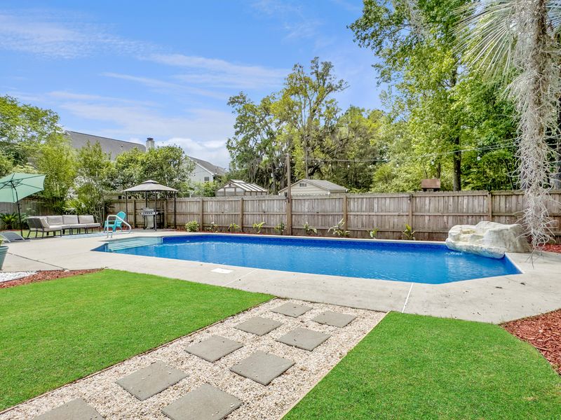 5403 Diston Ct, North Charleston, SC 29420