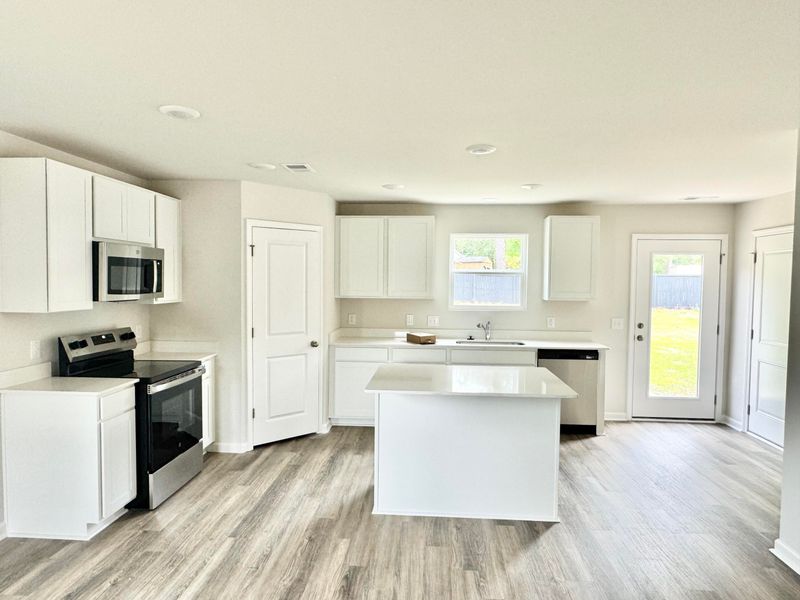 5024 Scow Ct, Summerville, SC 29485