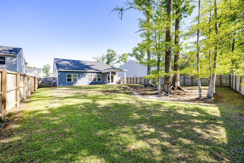 1411 Thin Pine Dr, Johns Island, SC 29455