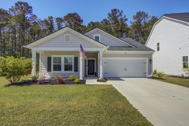 117 Camellia Bloom Dr, Moncks Corner, SC 29461