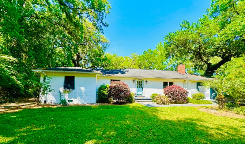 2988 Bolton Rd, Charleston, SC 29414