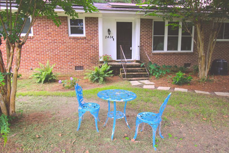2404 Menola Ave, Charleston, SC 29414