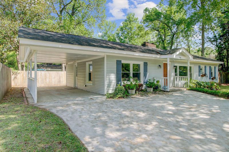 238 Howle Ave, Charleston, SC 29412