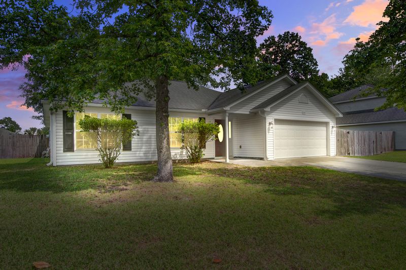 1341 Belle Grove Cir, Hanahan, SC 29410