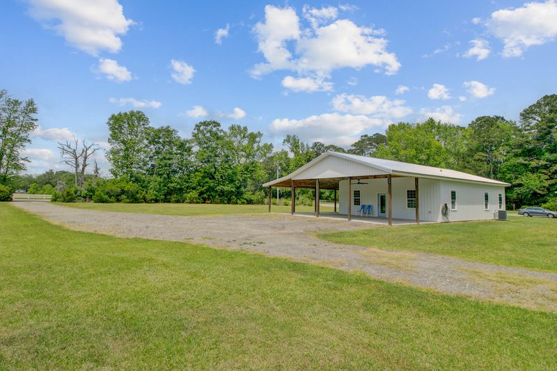 4911 Chisolm Rd, Johns Island, SC 29455