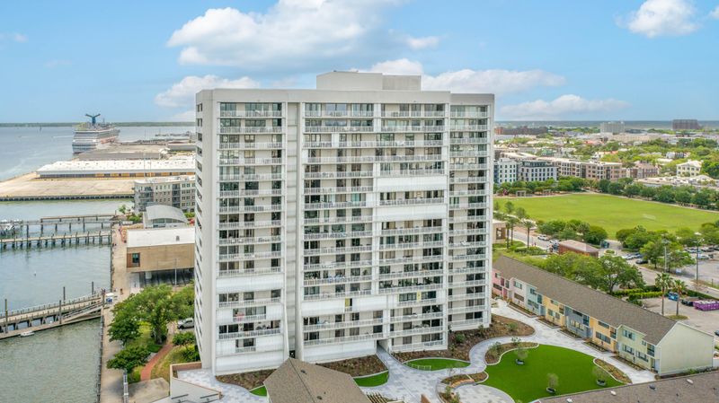 330 Concord St #4a, Charleston, SC 29401