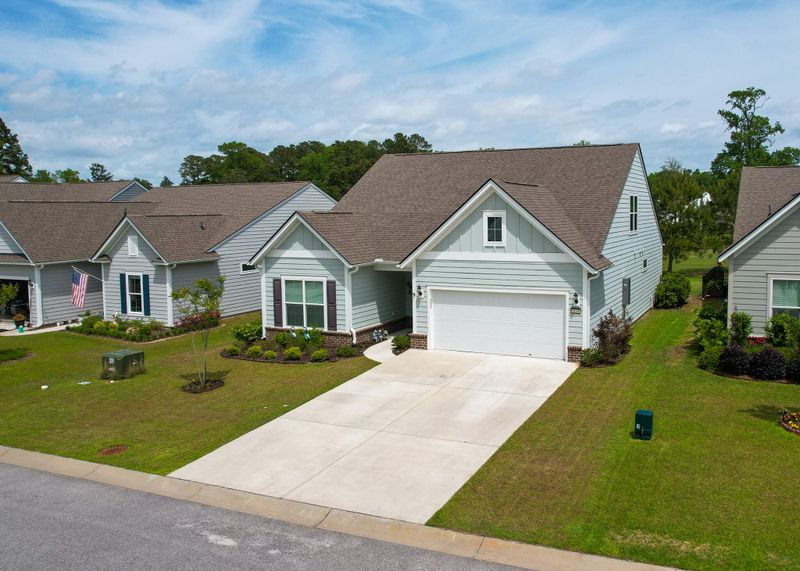 6176 Wilkes Pond Dr, Hollywood, SC 29449