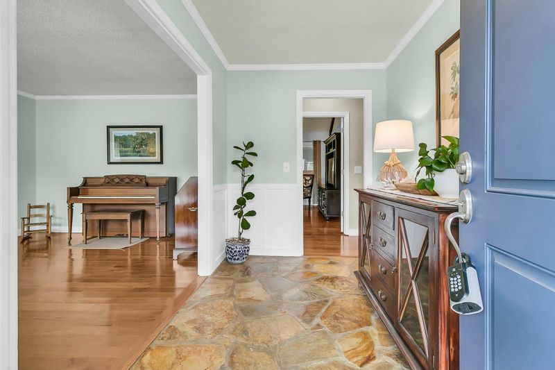 31 Monte Sano Dr, Hanahan, SC 29410