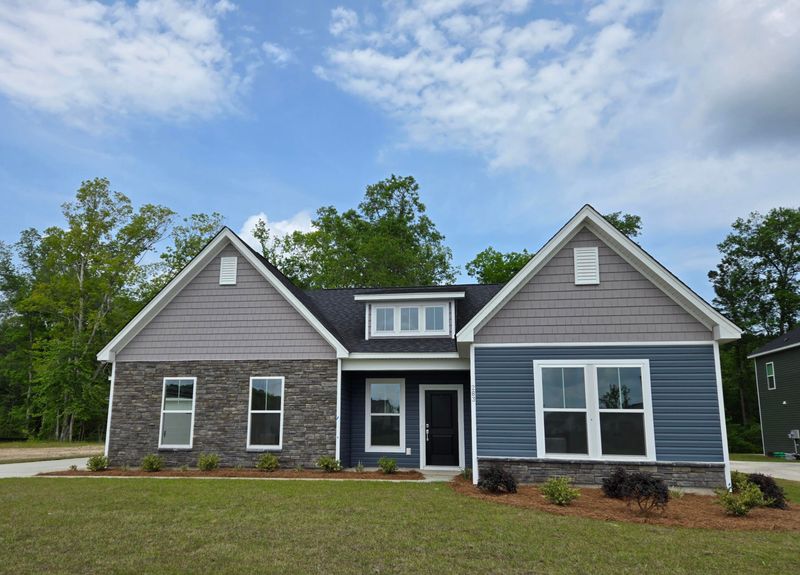283 Darby Meadow Ln, Ridgeville, SC 29472