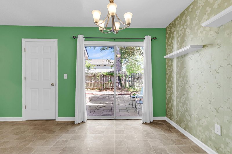 7838 Nummie Ct, North Charleston, SC 29418