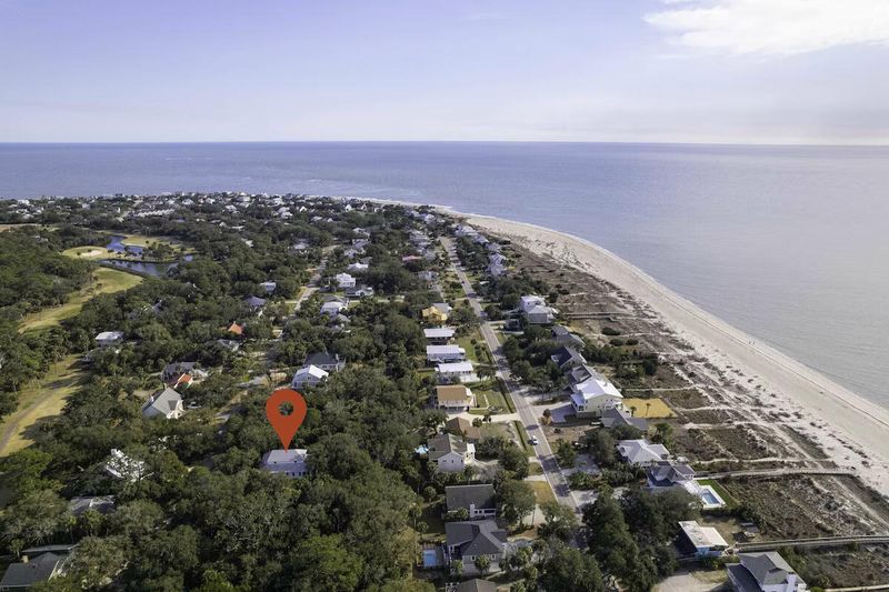 3320 Myrtle St, Edisto Island, SC 29438