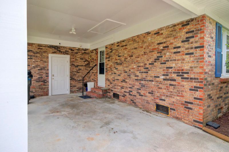 296 Oxford Rd, Ladson, SC 29456