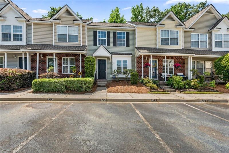 122 Hornby Cir, Goose Creek, SC 29445