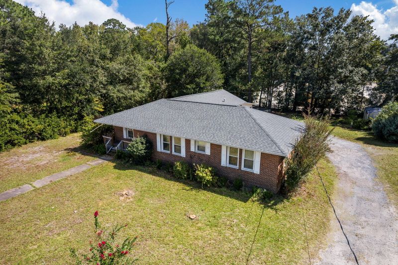 809 N Magnolia St, Summerville, SC 29483