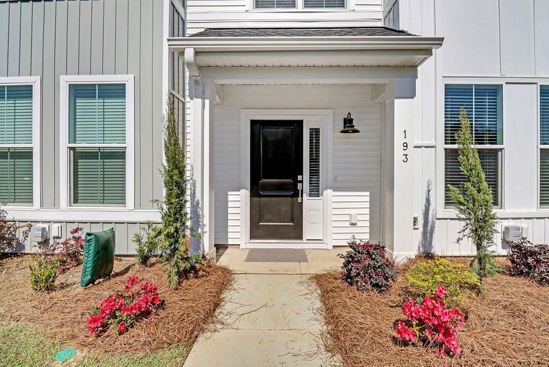 129 Brown Swiss Cir, Summerville, SC 29483