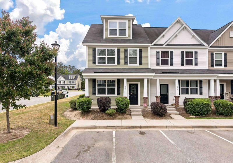 394 Flyway Rd, Goose Creek, SC 29445