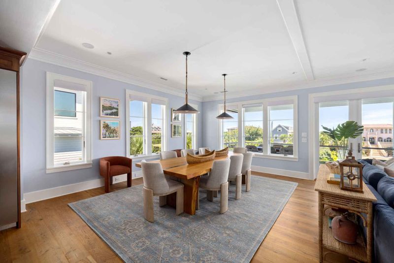 122 Charleston Blvd, Isle Of Palms, SC 29451