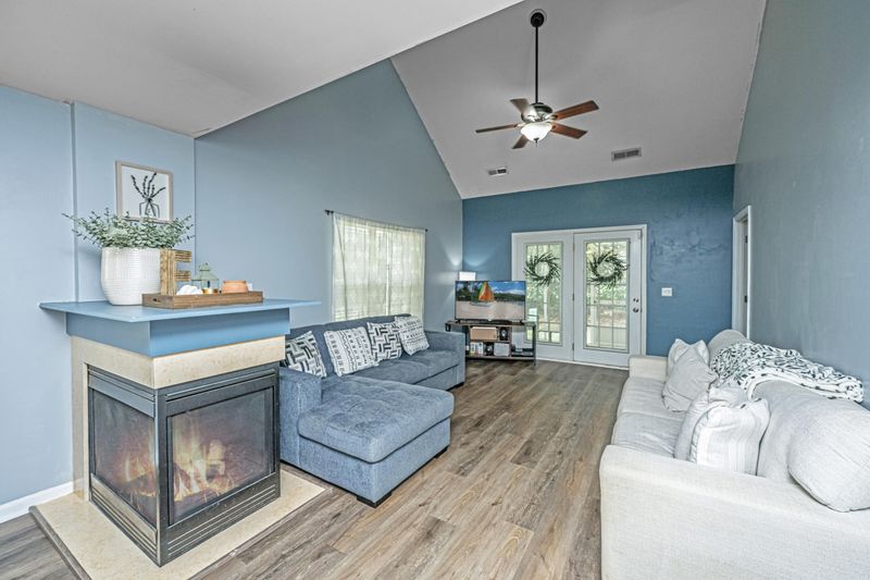 247 Darcy Ave, Goose Creek, SC 29445